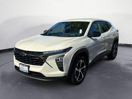 White Sands 2026 Chevrolet Trax FWD 1RS