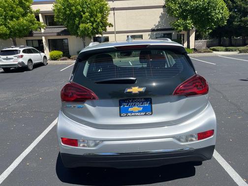 Silver Ice Metallic 2018 Chevrolet Bolt EV Premier