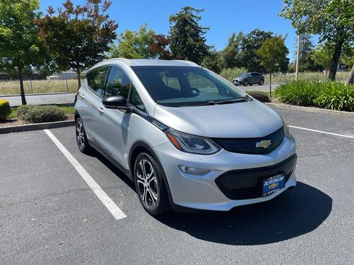 Silver Ice Metallic 2018 Chevrolet Bolt EV Premier