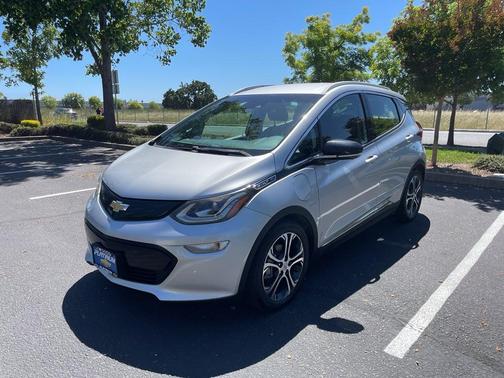 Silver Ice Metallic 2018 Chevrolet Bolt EV Premier