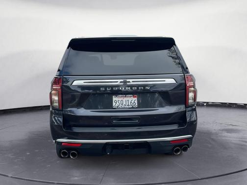 2023 Chevrolet Suburban 4WD High Country