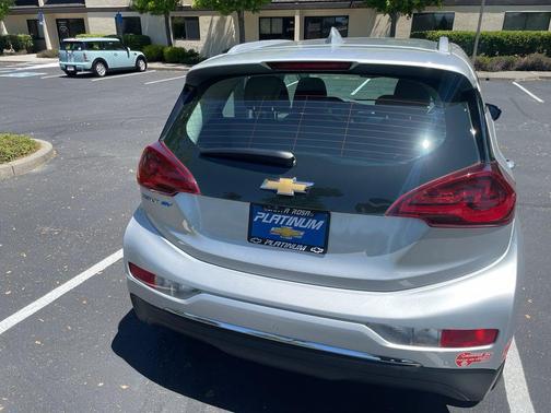 Silver Ice Metallic 2017 Chevrolet Bolt EV Premier
