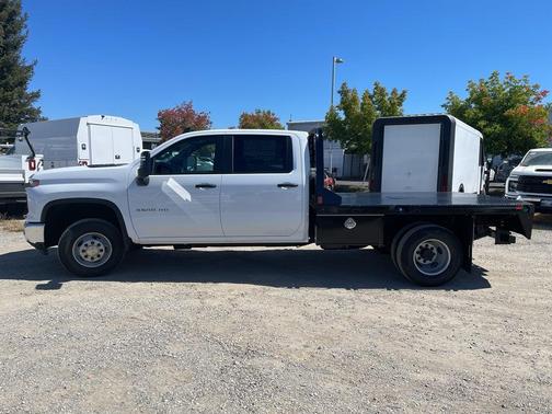 2025 Chevrolet Silverado 3500 WT
