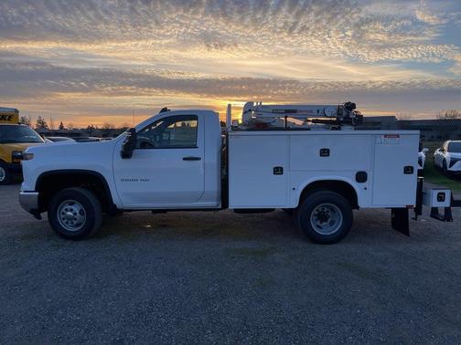 2026 Chevrolet Silverado 3500 WT