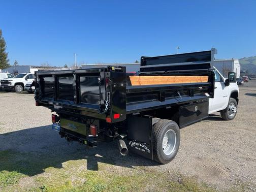 2026 Chevrolet Silverado 3500 WT