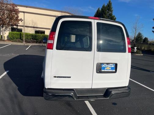 2024 Chevrolet Express 2500 RWD 2500 Regular Wheelbase WT