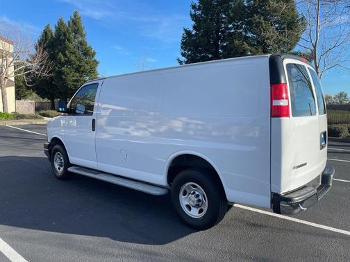 2024 Chevrolet Express 2500 RWD 2500 Regular Wheelbase WT