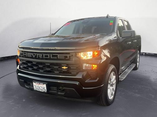 2025 Chevrolet Silverado 1500 Custom