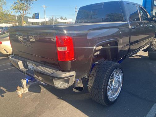 2015 GMC Sierra 2500 Denali