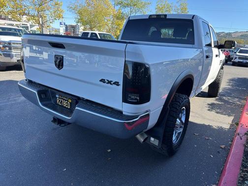 2018 RAM 2500 Tradesman Crew Cab 4x4 6'4' Box