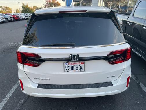 2025 Honda Odyssey Elite