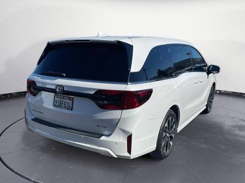 2025 Honda Odyssey Elite