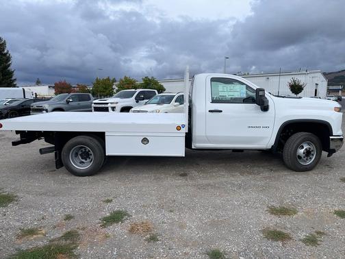 2025 Chevrolet Silverado 3500 WT