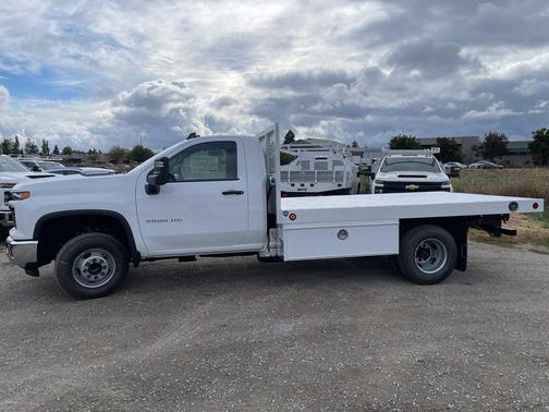 2025 Chevrolet Silverado 3500 WT