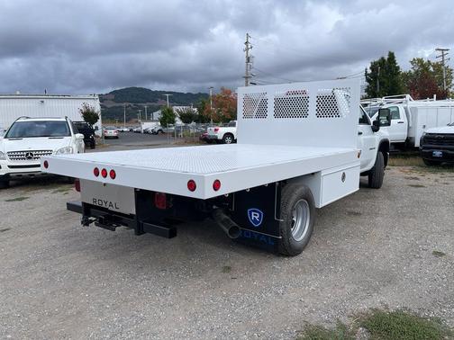 2025 Chevrolet Silverado 3500 WT