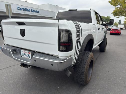2018 RAM 2500 Tradesman Crew Cab 4x4 6'4' Box
