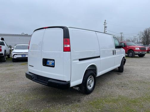 2025 Chevrolet Express 2500 RWD 2500 Regular Wheelbase WT