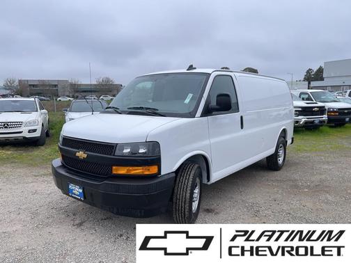 2025 Chevrolet Express 2500 RWD 2500 Regular Wheelbase WT