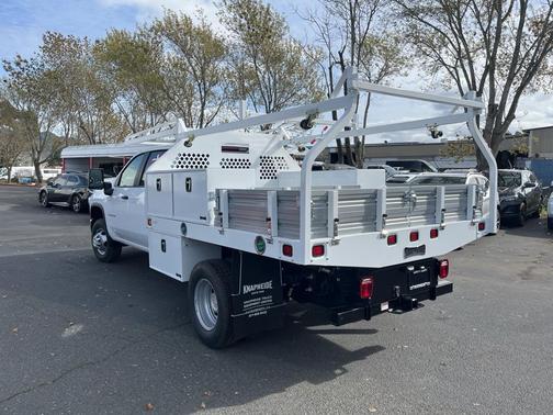 2024 Chevrolet Silverado 3500 WT
