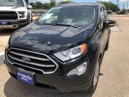 Photo 2 of 3 of 2021 Ford EcoSport SE