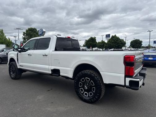 2024 Ford F-350 PLATINUM