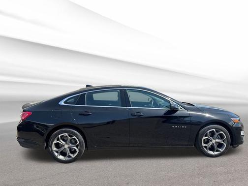 2022 Chevrolet Malibu LT W/1LT