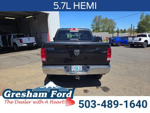 2017 RAM 1500 SLT