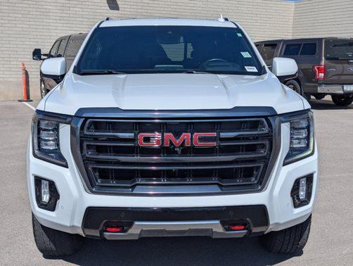 2023 GMC Yukon XL 4WD AT4