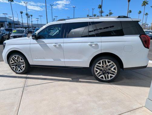 2025 Ford Expedition Platinum