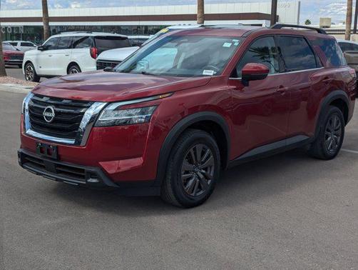 2022 Nissan Pathfinder SV 4WD