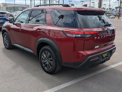 2022 Nissan Pathfinder SV 4WD