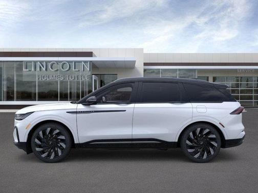 2025 Lincoln Nautilus Reserve