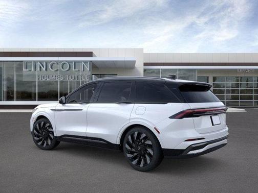 2025 Lincoln Nautilus Reserve