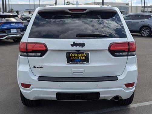 2021 Jeep Grand Cherokee Laredo