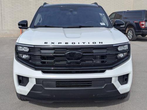 2025 Ford Expedition Max Active 4x2