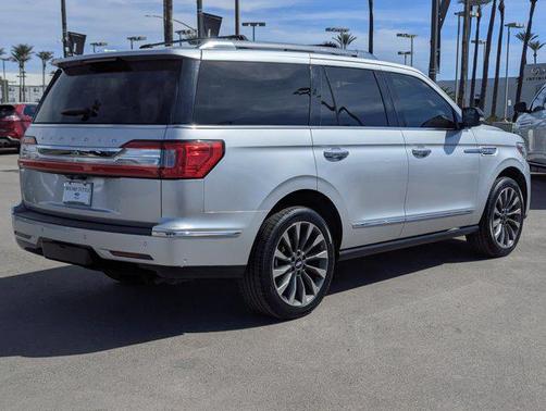 2019 Lincoln Navigator Select