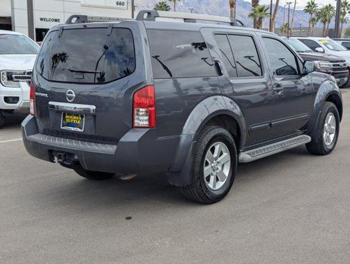 2012 Nissan Pathfinder SV
