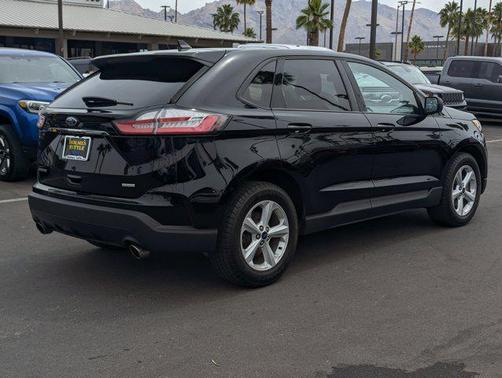 2020 Ford Edge SE