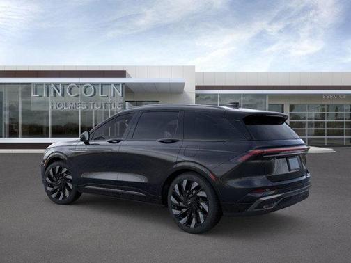 2025 Lincoln Nautilus Reserve
