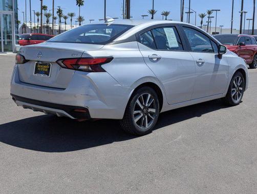 2021 Nissan Versa 1.6 SV