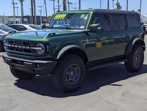 2024 Ford Bronco Outer Banks