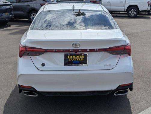 2020 Toyota Avalon XLE
