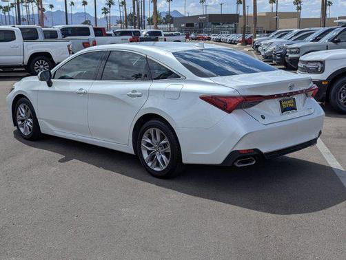 2020 Toyota Avalon XLE
