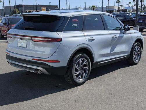 2025 Lincoln Corsair Premiere