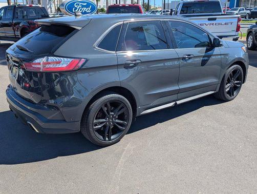 2021 Ford Edge ST