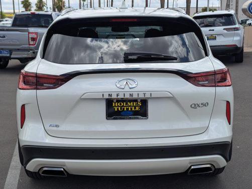2022 INFINITI QX50 LUXE AWD