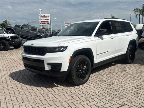 2025 Jeep Grand Cherokee L Laredo