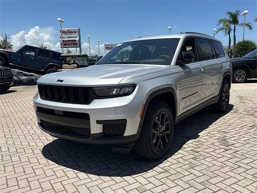 2025 Jeep Grand Cherokee L Laredo