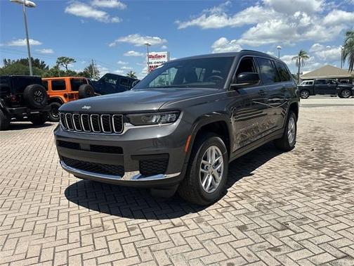 2025 Jeep Grand Cherokee L Laredo