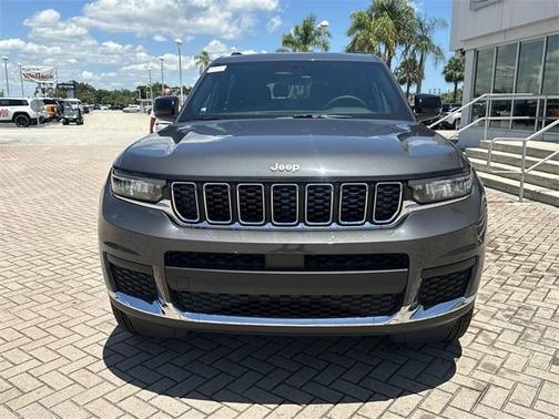 2025 Jeep Grand Cherokee L Laredo